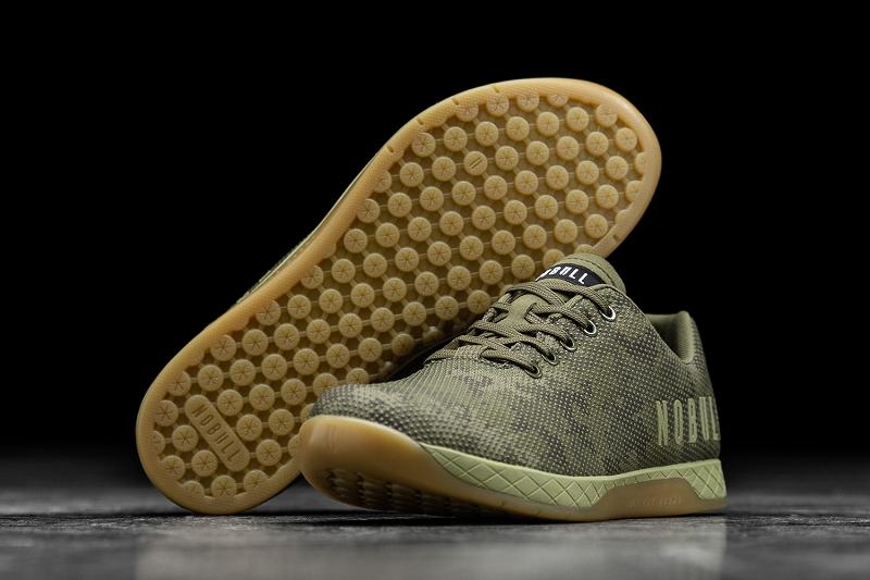 Men's Nobull Moss Camo Trainers Olive | SG V2185R